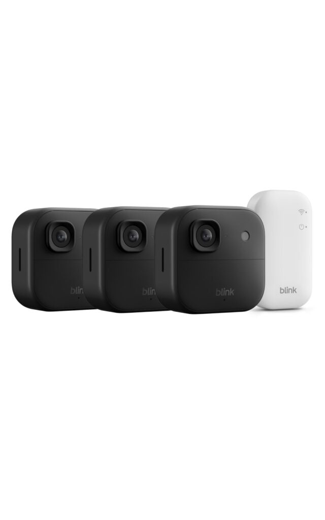 Cámara exterior 2K+ Blink (última generación) — cámara de seguridad inteligente inalámbrica, resolución de vídeo 2K, módulo de sincronización básico Incluido: sistema de 3 cámaras, Negro